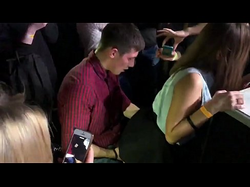 ❤️ ការរួមភេទពិតប្រាកដនៅក្នុងក្លឹបរាត្រីរុស្ស៊ី។ ក្មេងស្រីជនជាតិរុស្សីអាយុ១៨ឆ្នាំម្នាក់ត្រូវរន្ធគូថ និងទ្វាមាសរួមភេទក្នុងក្លឹបរាត្រី ☑ រឿងអាសអាភាស នៅ km.mass-pr.ru ❌